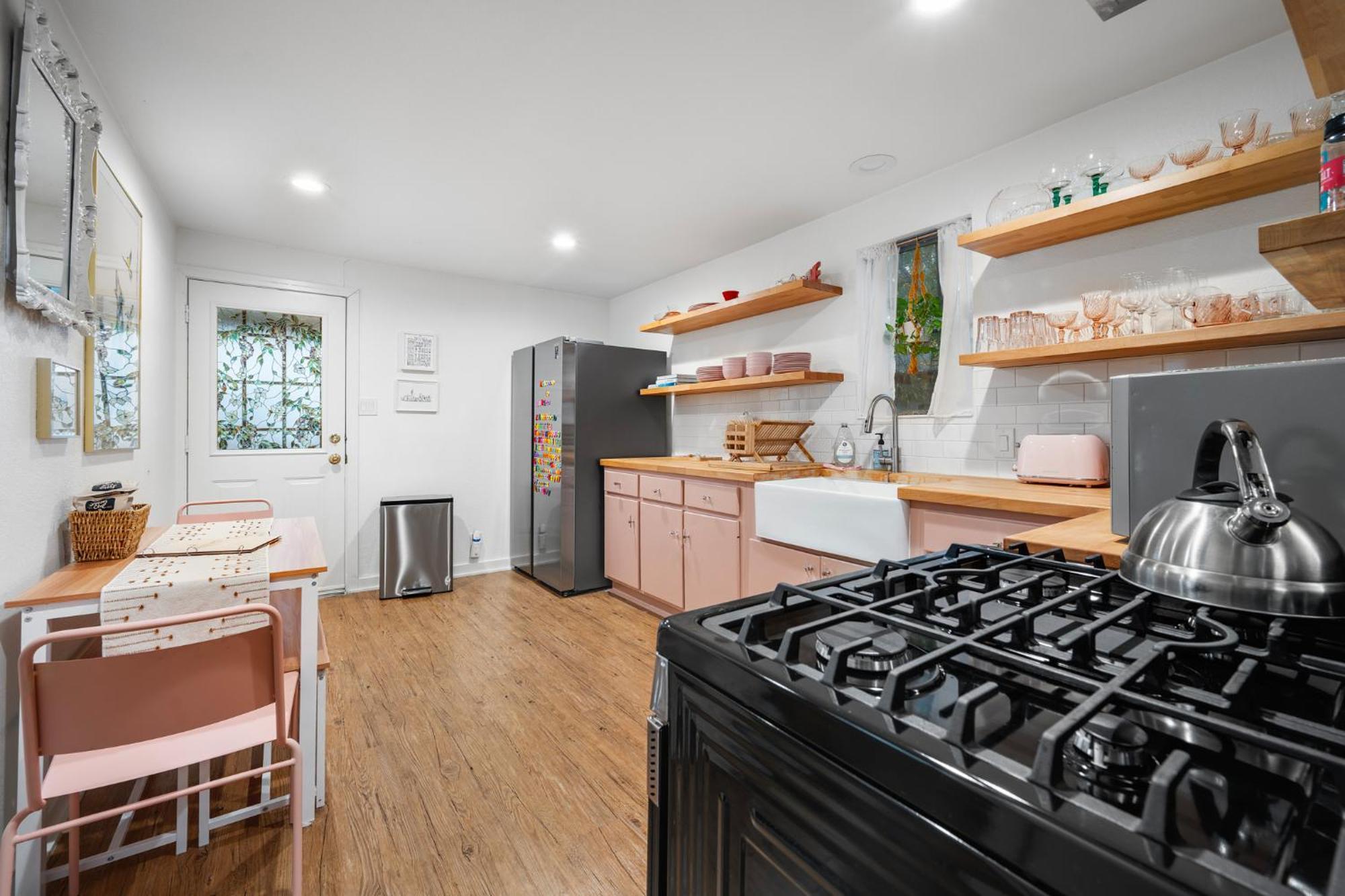 Stylish, Artsy Bungalow Central Eastside Austin Dış mekan fotoğraf