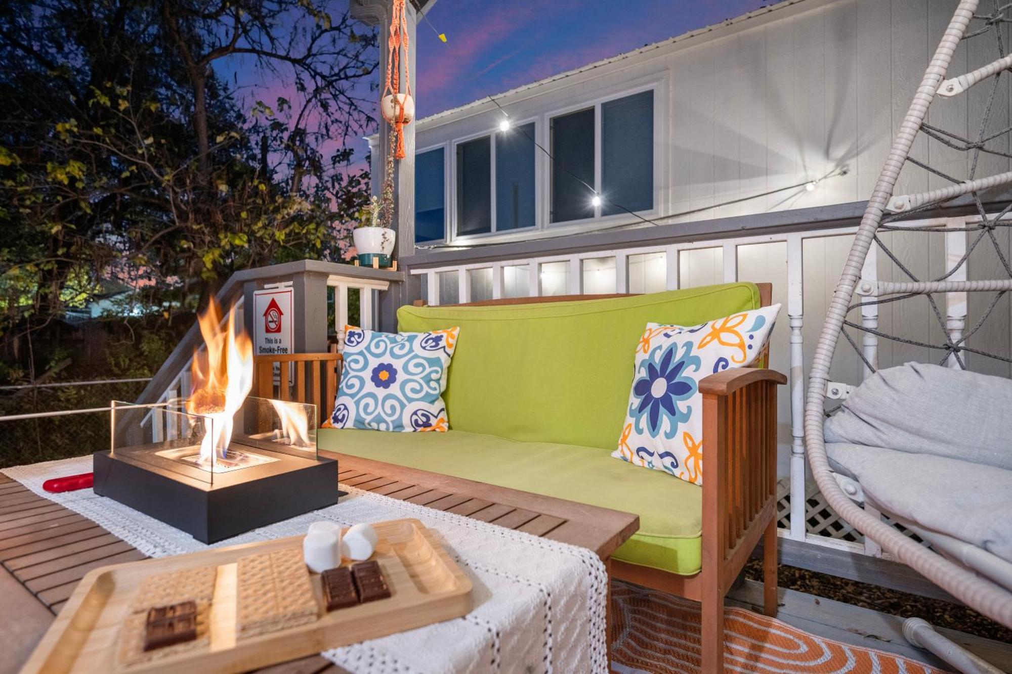 Stylish, Artsy Bungalow Central Eastside Austin Dış mekan fotoğraf